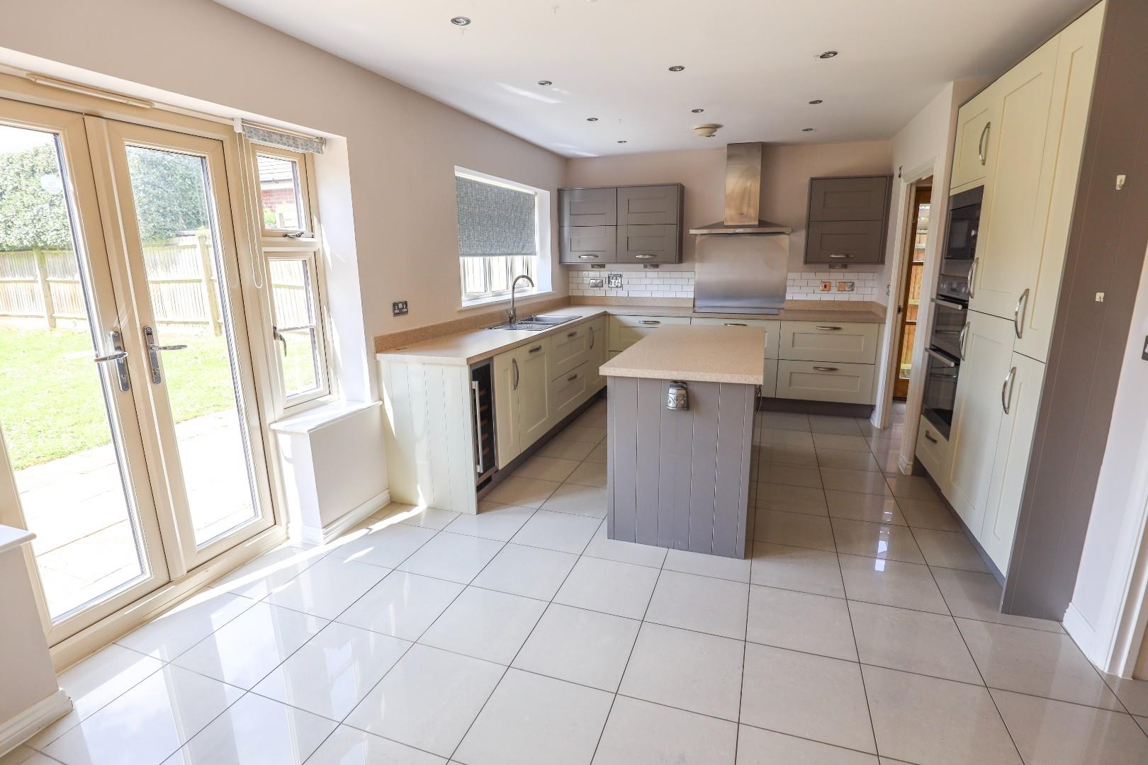 Townmill Road, Cowbridge, Vale of Glamorgan, CF71 7BE